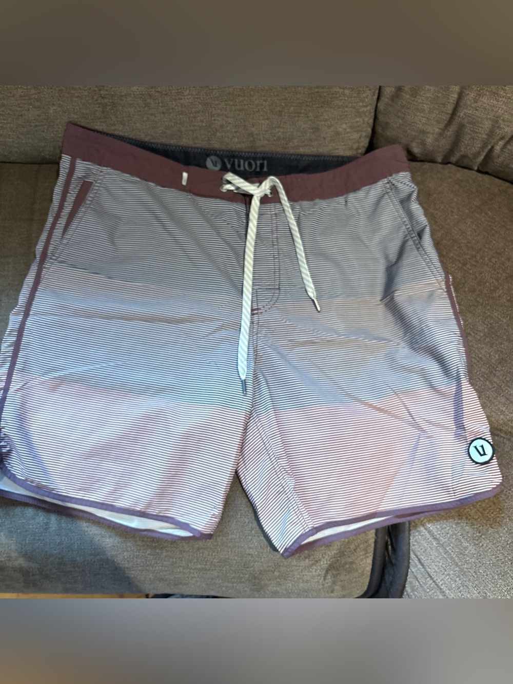 VUORI Men's Cruise Boardshort Clove Wave Stripe sz 34 V314